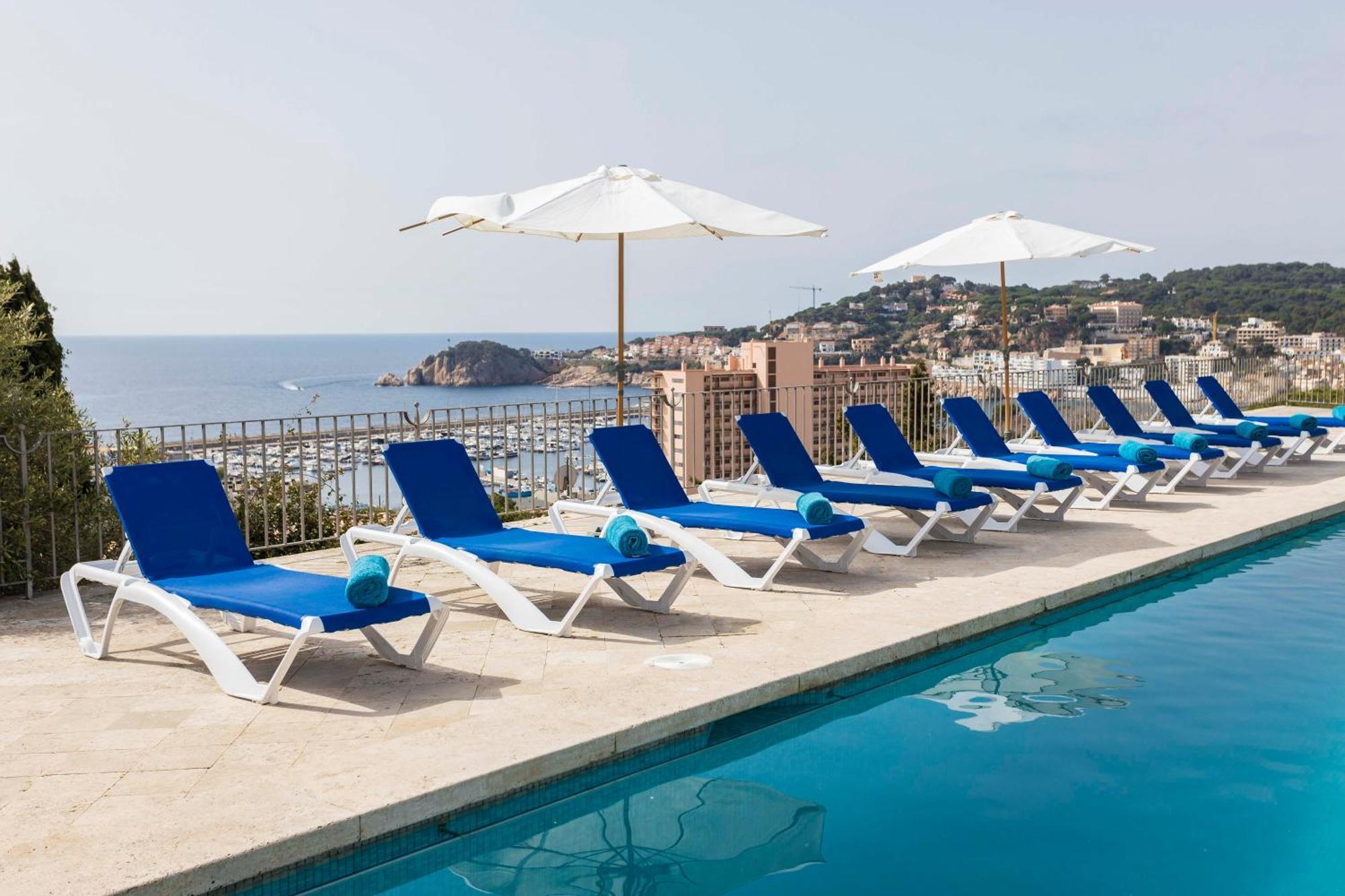 Villa Maricel Сан-Фелиу-де-Гишольс Экстерьер фото