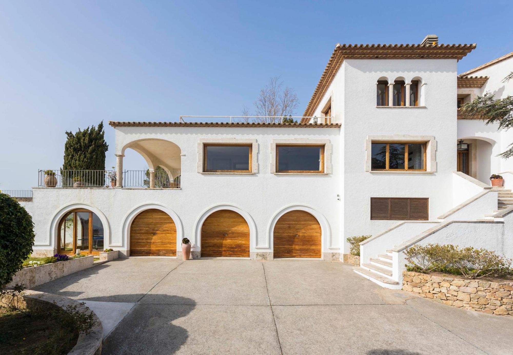 Villa Maricel Сан-Фелиу-де-Гишольс Экстерьер фото